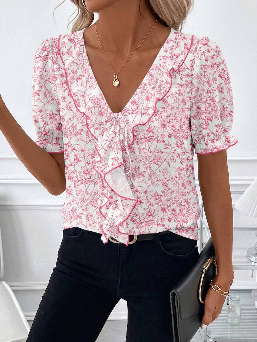 Blusa Casual Elegante - Gola de Renda e Acabamento Franzido
