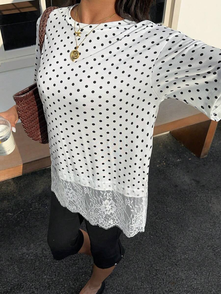 Camiseta de Malha Premium - Renda de Bolinhas Elegante