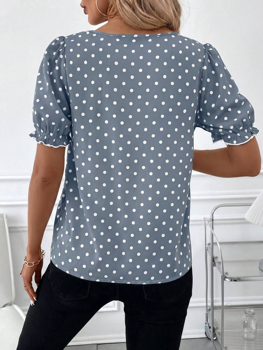 Blusa Casual Elegante - Gola de Renda e Acabamento Franzido