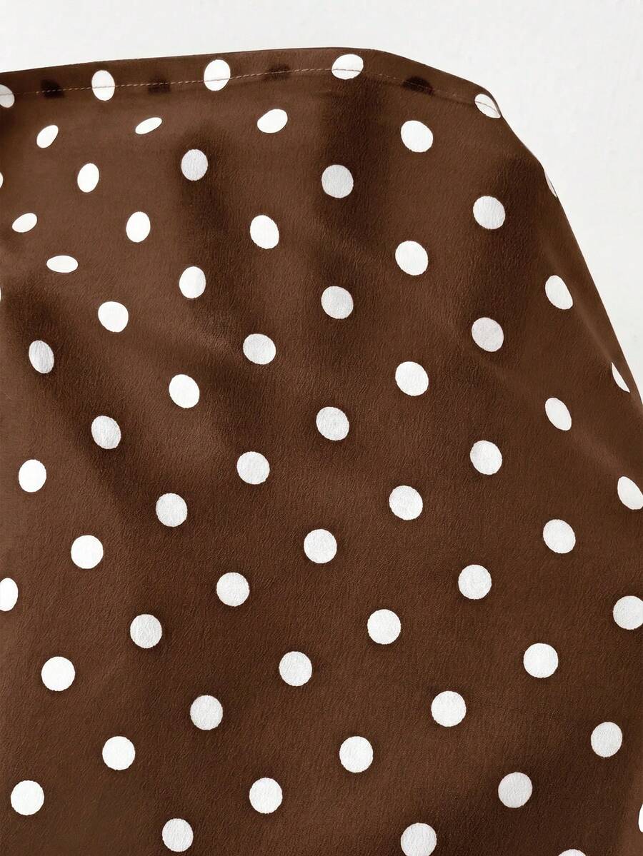 Blusa Casual Elegante - Gola de Renda e Acabamento Franzido