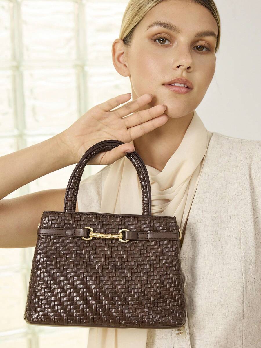 Bolsa Feminina Estruturada em Trama Natural com varios cores – Verão 2027