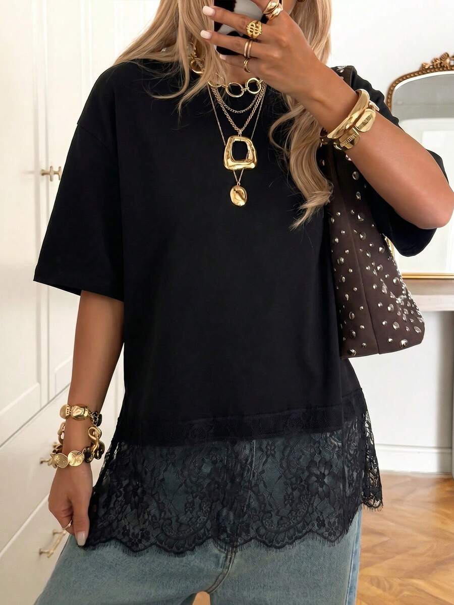 Camiseta de Malha Premium - Renda de Bolinhas Elegante