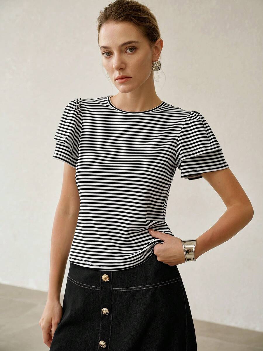 Camiseta Casual Feminina - Manga Dupla Babado e Listras Premium