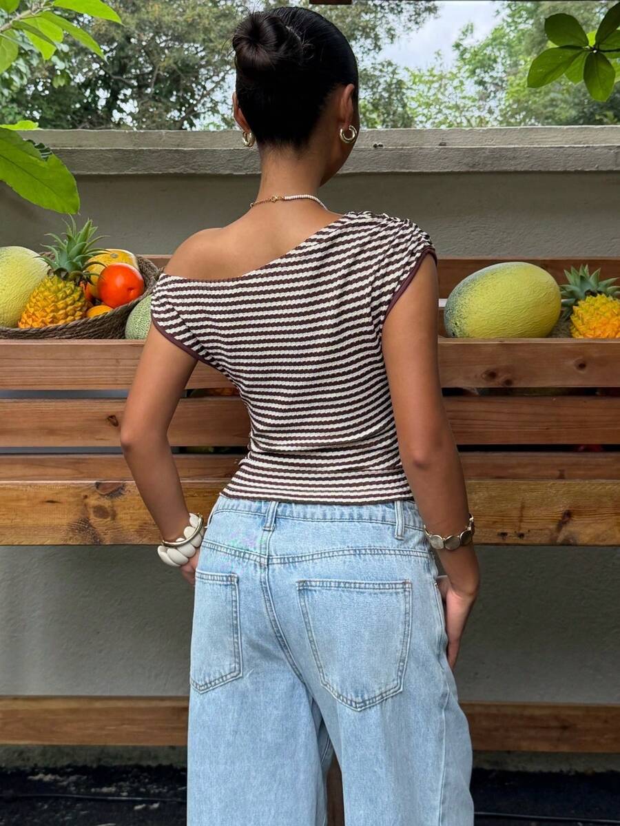 Top Cropped Feminino - Estilo Minimalista Chic com Estampa Poá