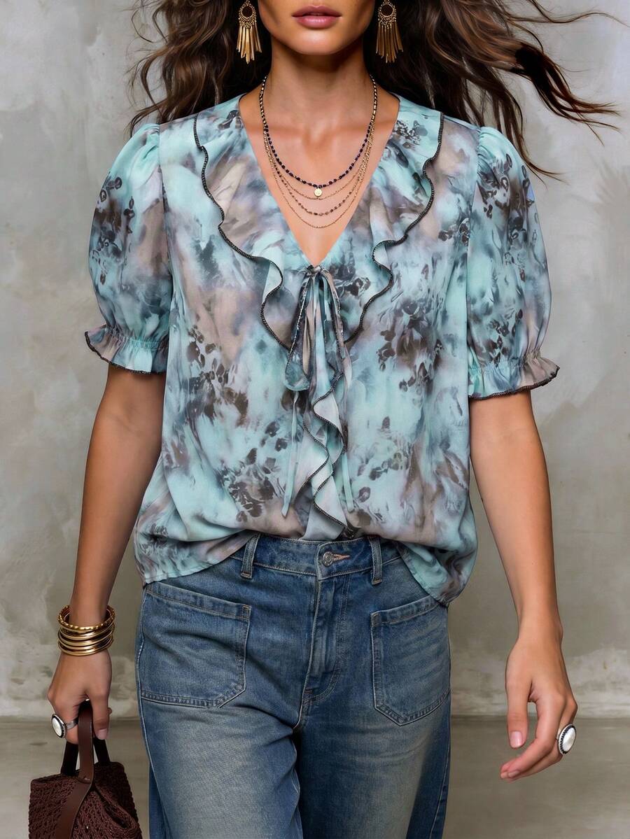 Blusa Casual Elegante - Gola de Renda e Acabamento Franzido