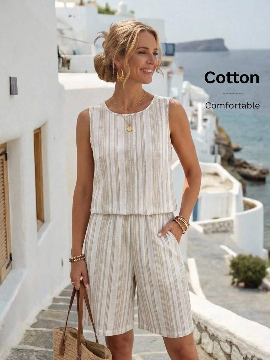 Conjunto Casual Feminino - Regata e Shorts Listrados