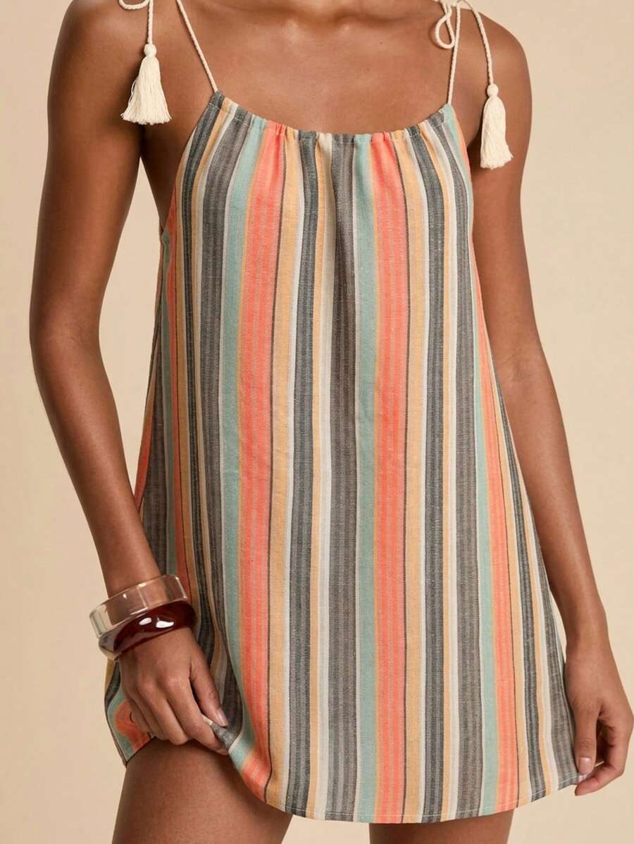 Vestido de Praia Feminino - Estampa de Palmeira e Detalhe de Nó
