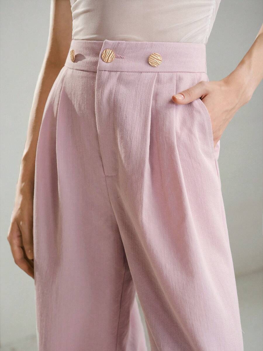 Calça Social Feminina - Perna Larga com Punho e Botão Metálico