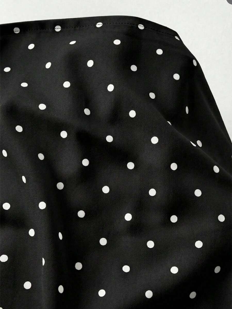 Blusa Casual Elegante - Gola de Renda e Acabamento Franzido
