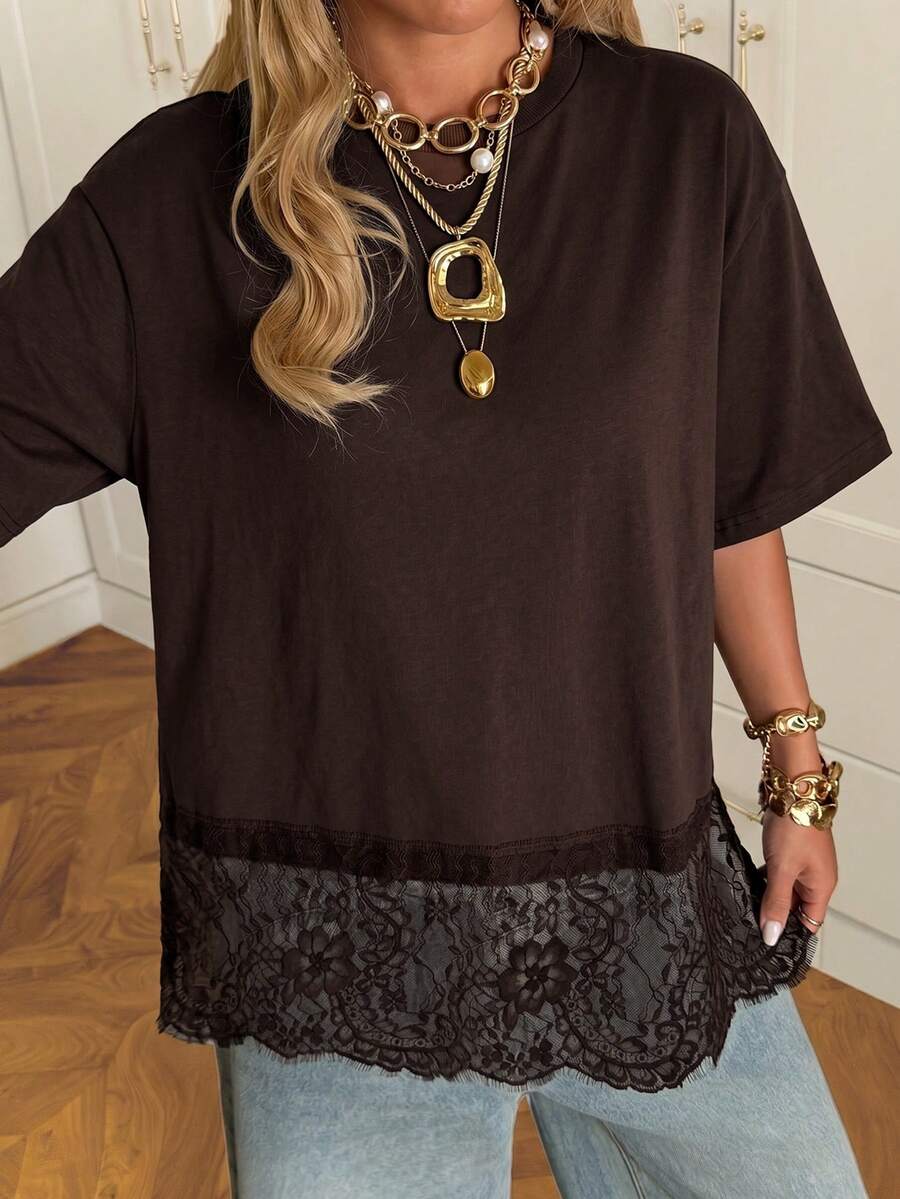 Camiseta de Malha Premium - Renda de Bolinhas Elegante