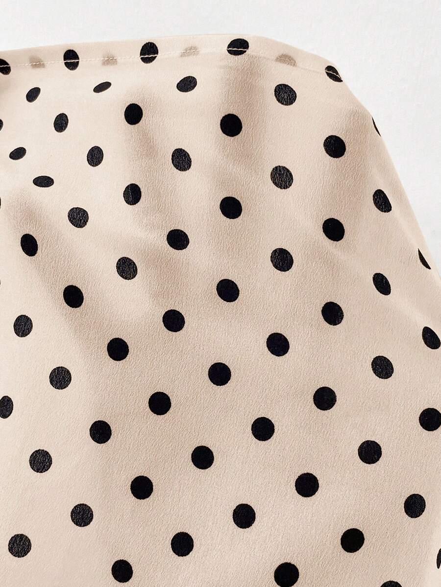 Blusa Casual Elegante - Gola de Renda e Acabamento Franzido