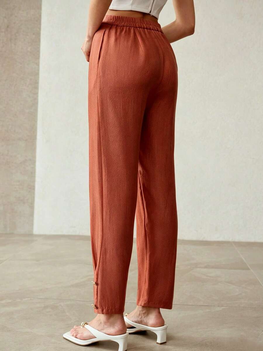 Calça de Alfaiataria Premium - Cintura Alta e Detalhe de Metal