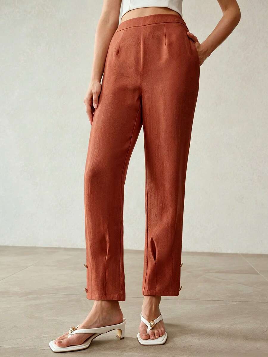 Calça de Alfaiataria Premium - Cintura Alta e Detalhe de Metal