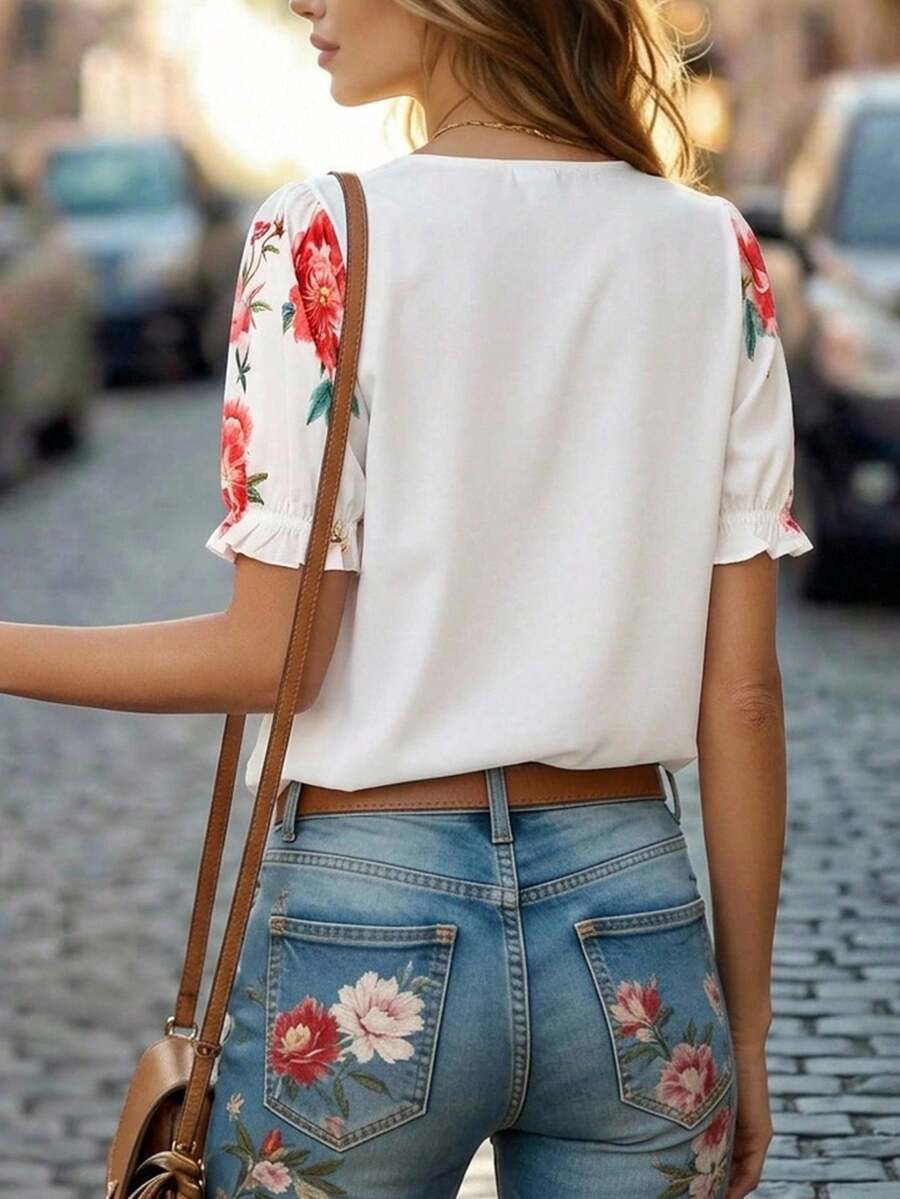 Blusa Casual Elegante - Gola de Renda e Acabamento Franzido