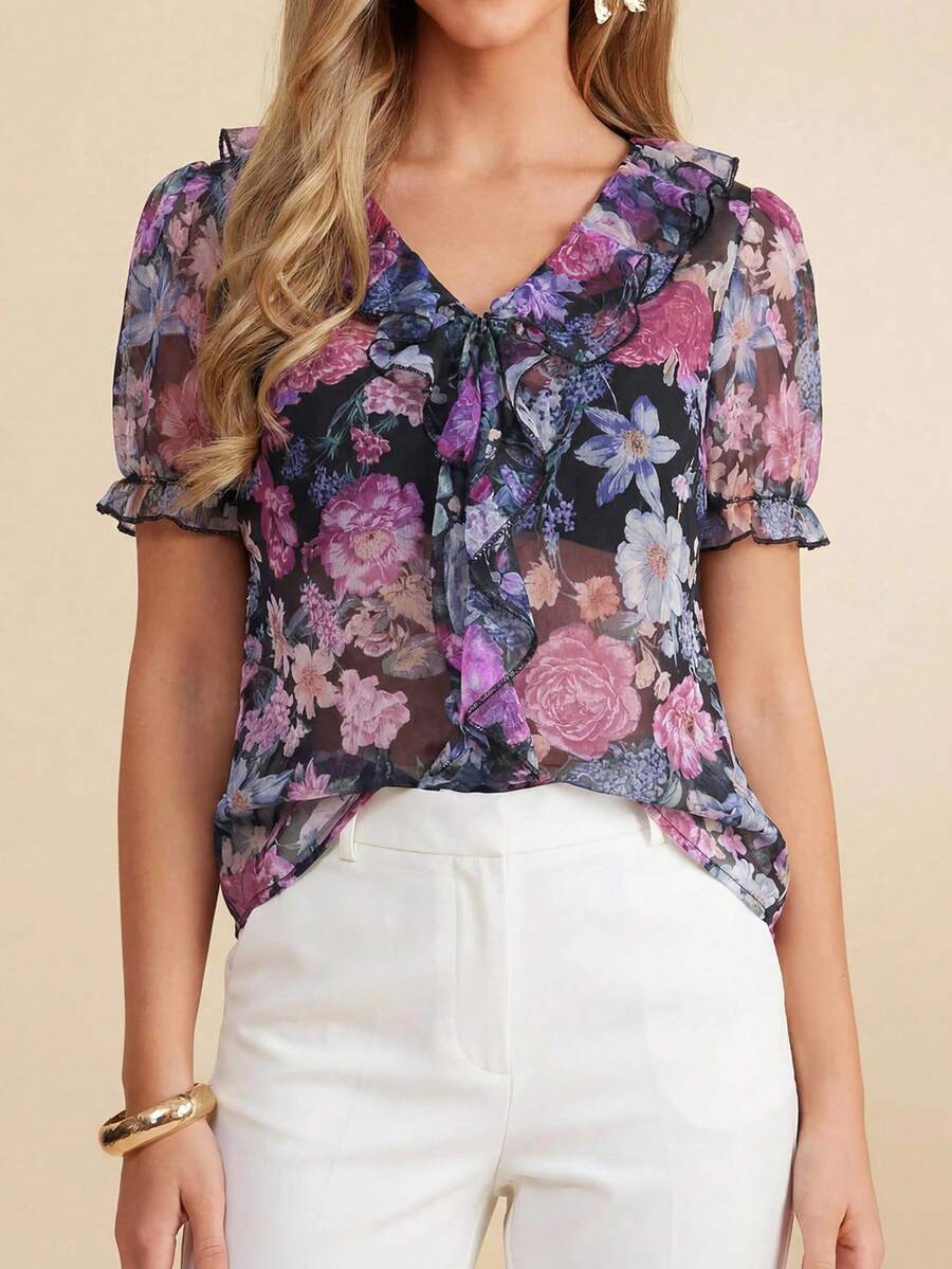 Blusa Casual Elegante - Gola de Renda e Acabamento Franzido