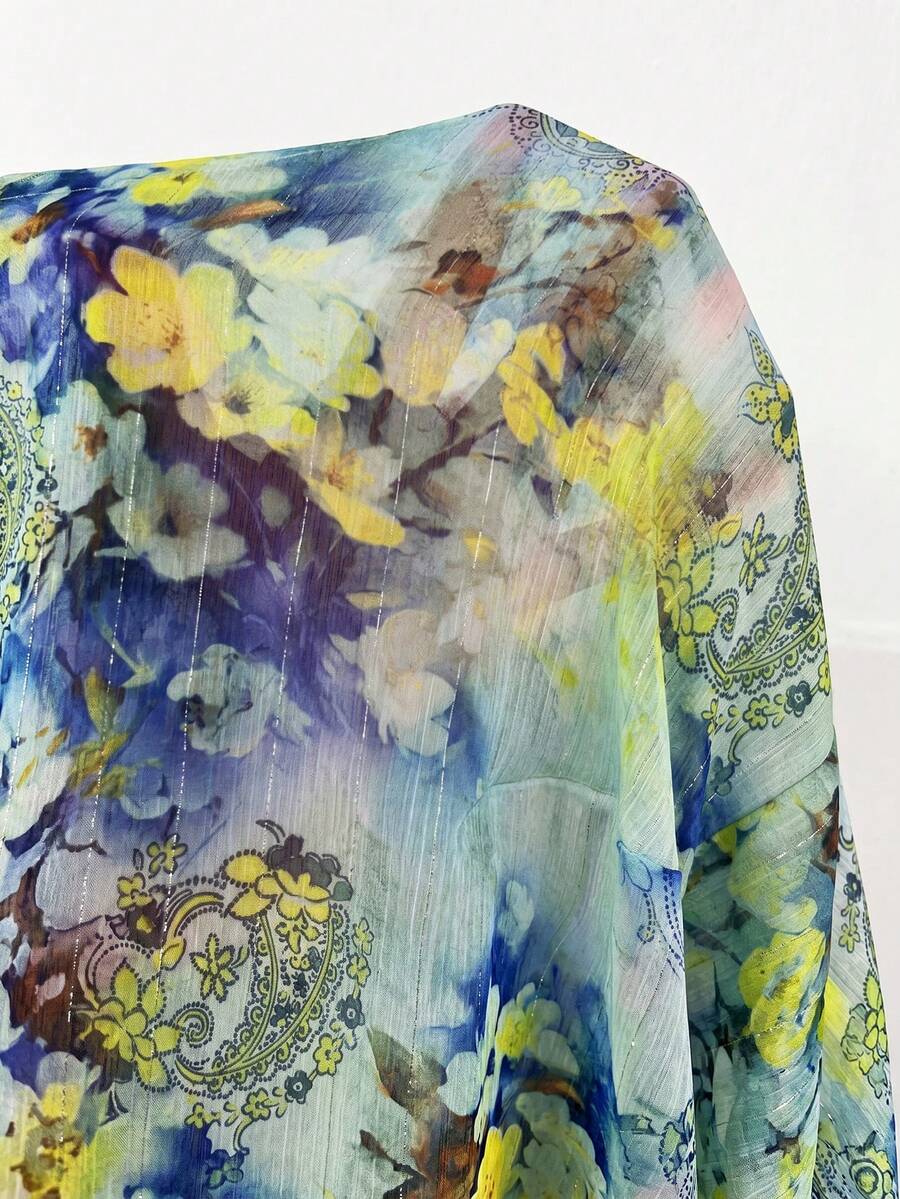Blusa Casual Elegante - Gola de Renda e Acabamento Franzido