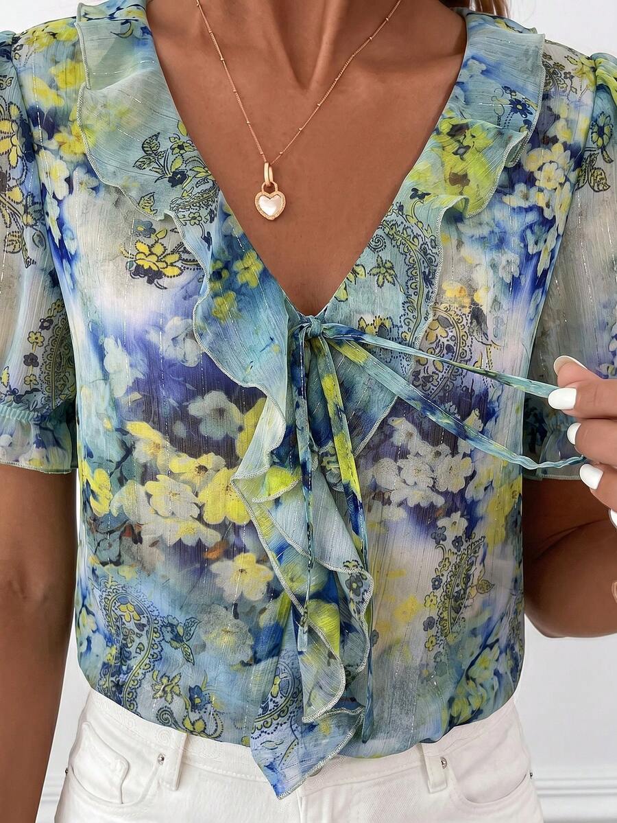 Blusa Casual Elegante - Gola de Renda e Acabamento Franzido