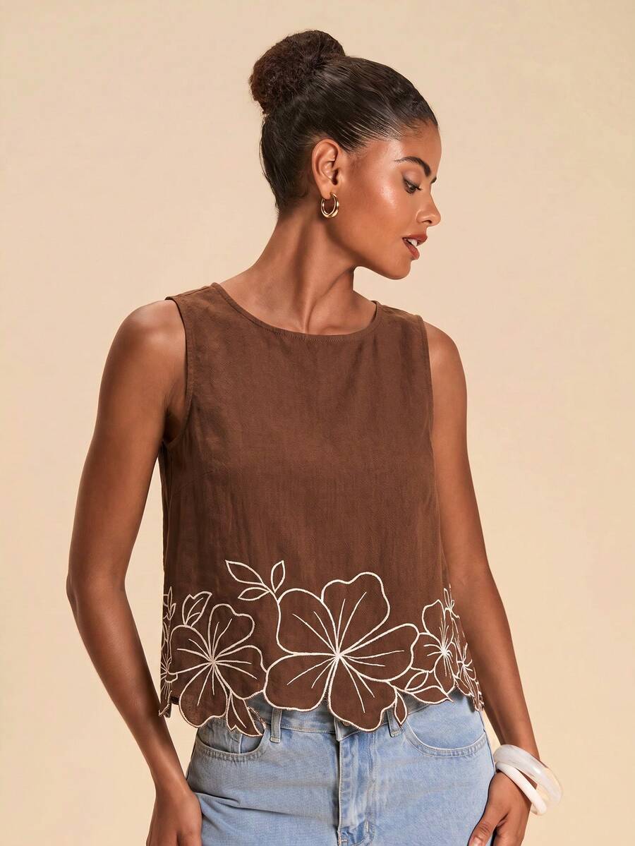 Blusa Feminina em Algodão com Bordado Floral Vazado – P ao GG - Cores Borgonha e Castanho