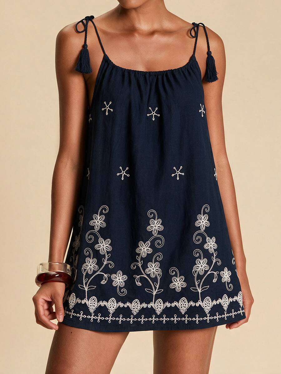 Vestido de Praia Feminino - Estampa de Palmeira e Detalhe de Nó