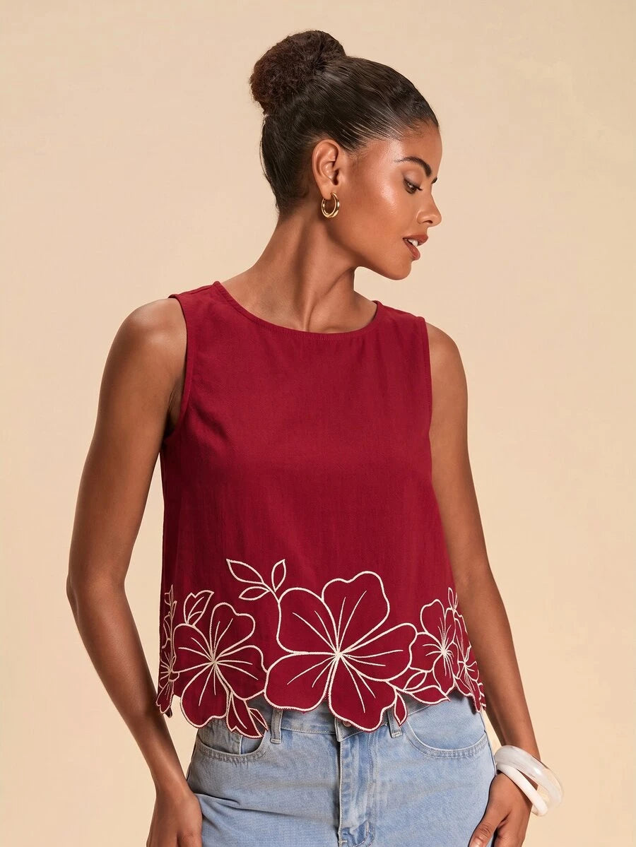 Blusa Feminina em Algodão com Bordado Floral Vazado – P ao GG - Cores Borgonha e Castanho