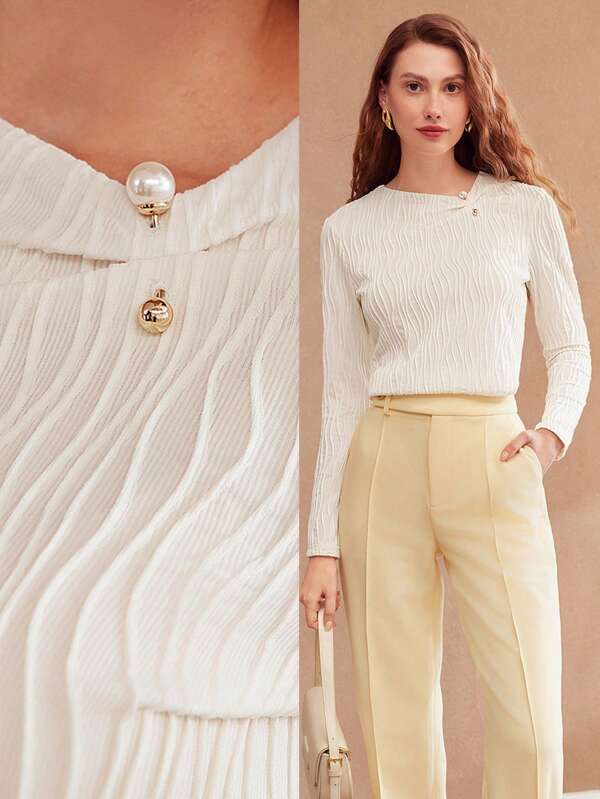 Blusa Femiina - Off White - Manga Longa - Texturizado Slim Fit - Coleção Entre Estações - Boutique do Encanto 