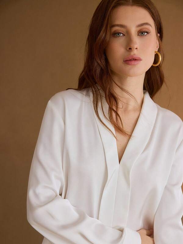 Blusa Feminina Chic Shape Solto Manga Longa Decote V Caimento Fluido - Coleção Entre Estações - Boutique do Encanto 