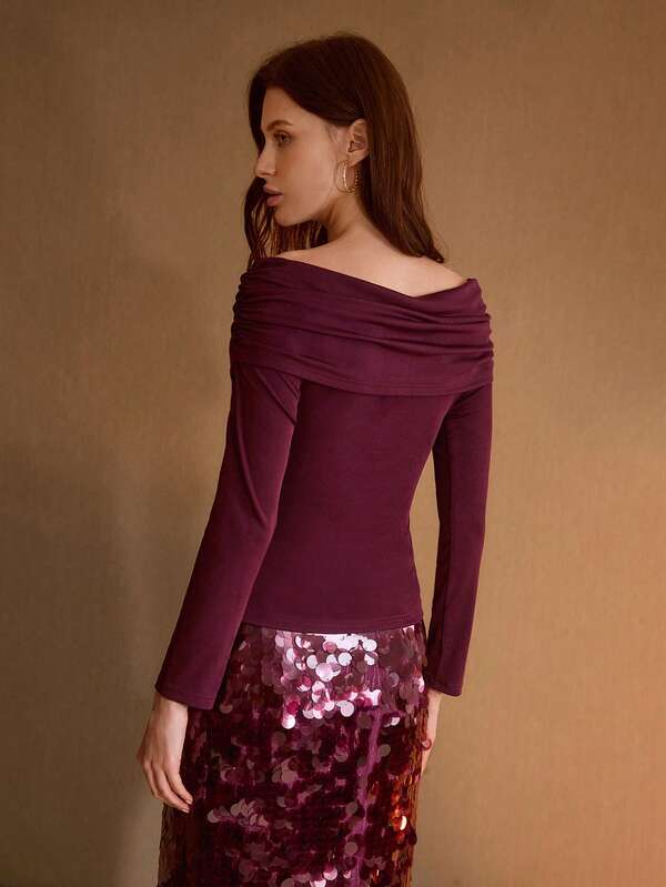 Blusa Feminina Ombro a Ombro Cruzada na Frente Slim Manga Longa Cor Preto Branco Claret Rose  Coleção Entre Estações - Boutique do Encanto 