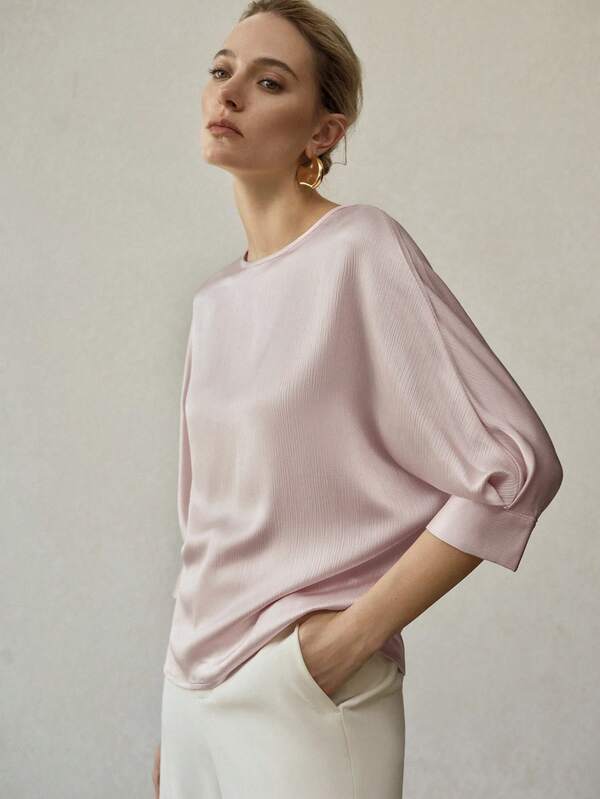 Blusa Feminina Shape Fluido Manga Morcego Básico Chic - Cores Preto - Azul - Castanho - Rosa - Coleção Entre Estações - Boutique do Encanto 