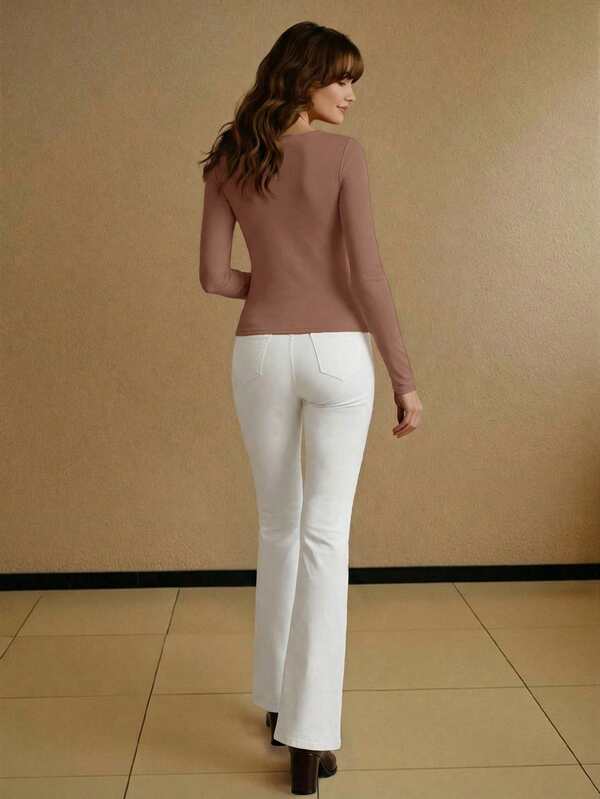 Blusa Femonina Manga Longa Detalhe fivela no Decote - Cores Preto - Marrom -Rose - Nude - Slim -Coleção Outono - Inverno 2026 -Boutique do Encanto 