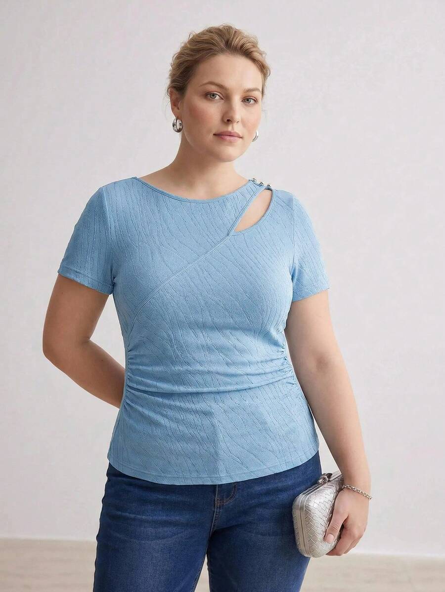 Blusa Plus Size Slim Fit em malha com brilho metalizado discreto