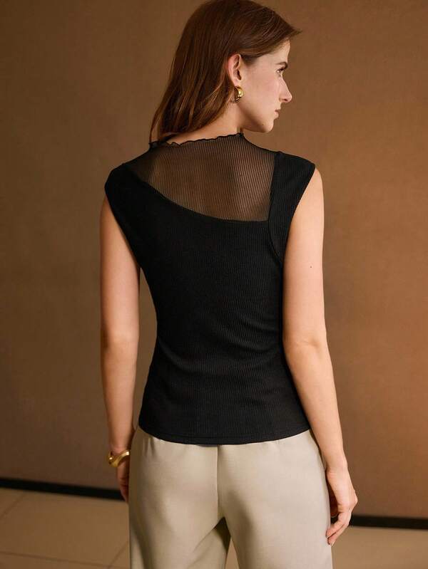 Blusa Regata Feminina Cores Preto Branco - Elegante - Básica - Detalhe Gola - Coleção Entre Estações - Boutique do Encanto 