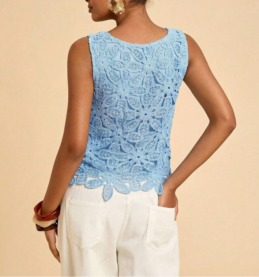 Blusa feminina com bordado floral e gola redonda para primavera e verão
