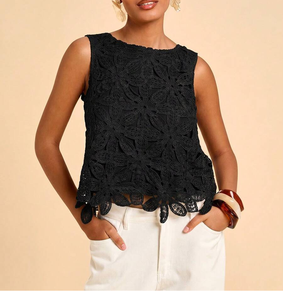 Blusa feminina para verão com bordado floral e acabamento decorativo Preto