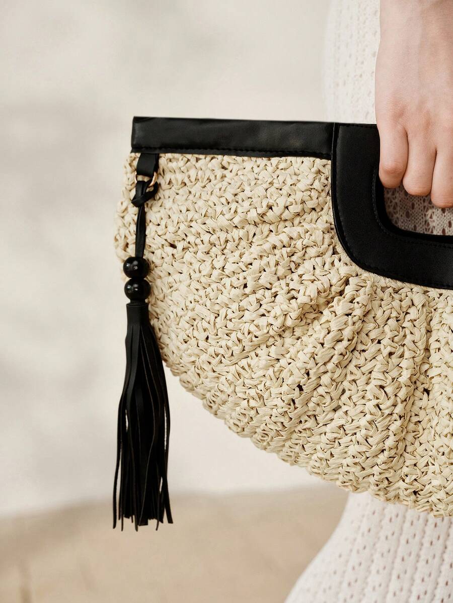 Bolsa feminina off white semicircular em trama natural com franjas – Boutique do Encanto