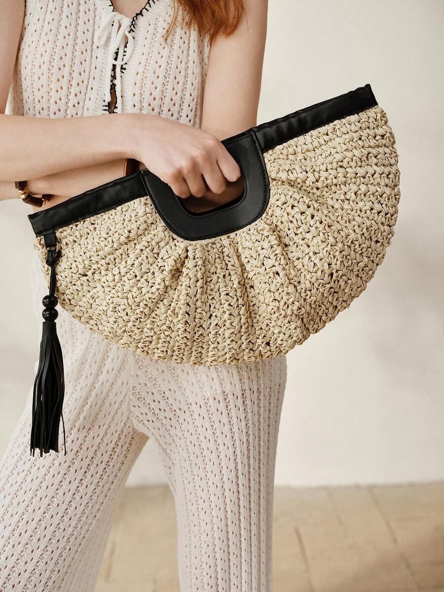 Bolsa feminina off white semicircular em trama natural com franjas – Boutique do Encanto