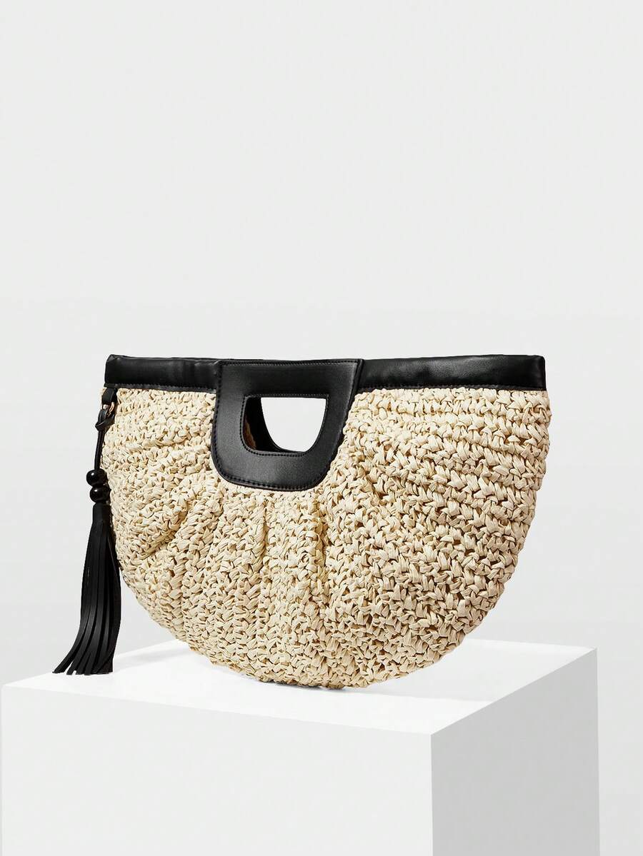 Bolsa semicircular feminina em fibra natural trançado com visual natural