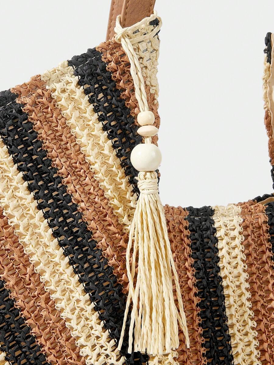 Bolsa tote feminina bege com fechamento magnético