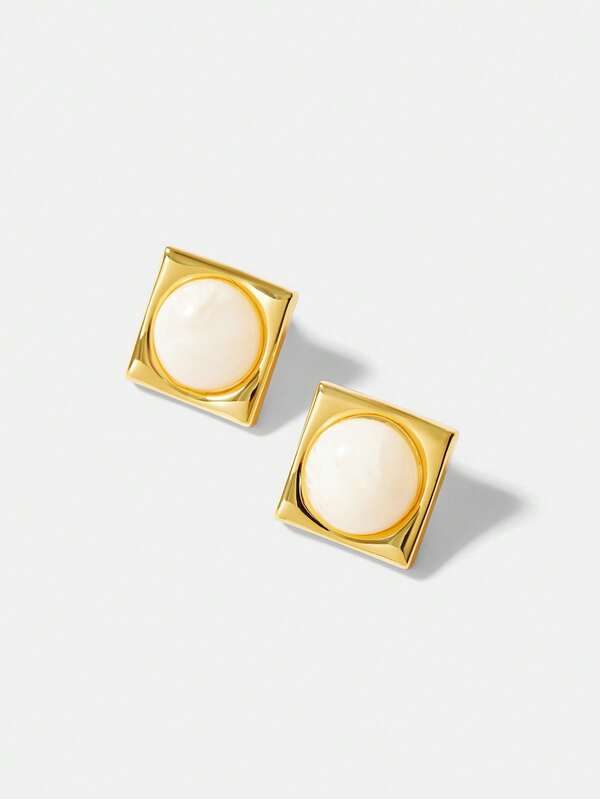 Brincos Femininos Quadrados com Pérola Central Dourado Banho 18 K -Pearl Frame Collection - Boutique do Encanto Brincos 