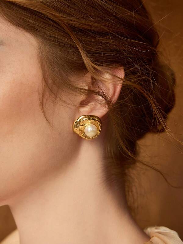 Brincos Femininos de Pérola com Acabamento Dourado 18 K - Clássico Elegante - Classic Pearl Glow - Bourtique do Encanto Brincos 