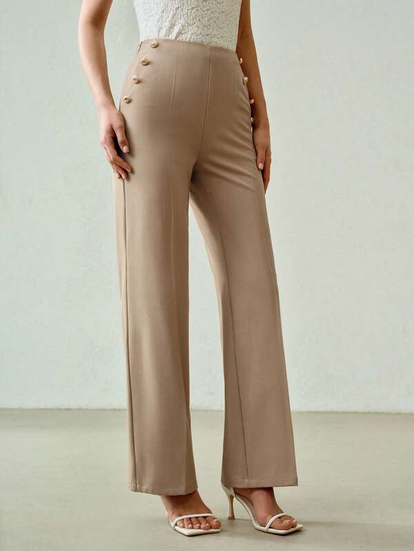 Calça Social Feminina Flaré com Botões Metálicos - Alfaiataria Premium Aplicações - Boutique do Encanto Calças