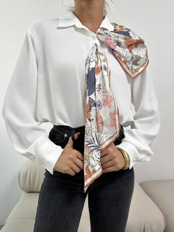 Camisa Branca Elegante Feminina com Lenço Estampado - Manga Bishop - Gola Clássica e Ajuste Regular - Boutique do Encanto Camisas
