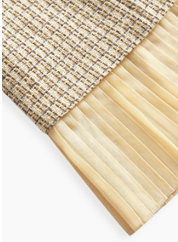 Vestido Feminino Curto Tweed co Gola Keyhole e Bainha Plissada - Premium