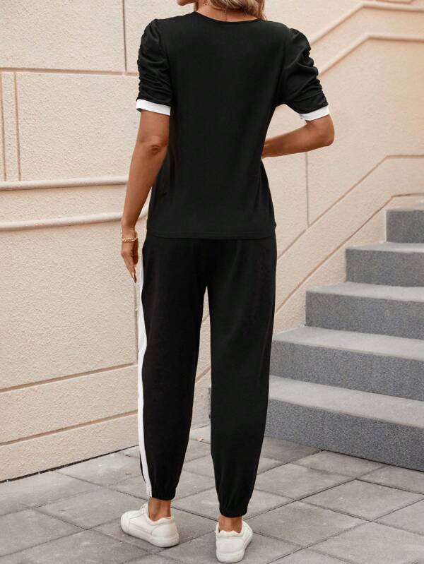 Conjunto Feminino 2 Peças Casual Manga Curta Calça Moletinho com Recortes