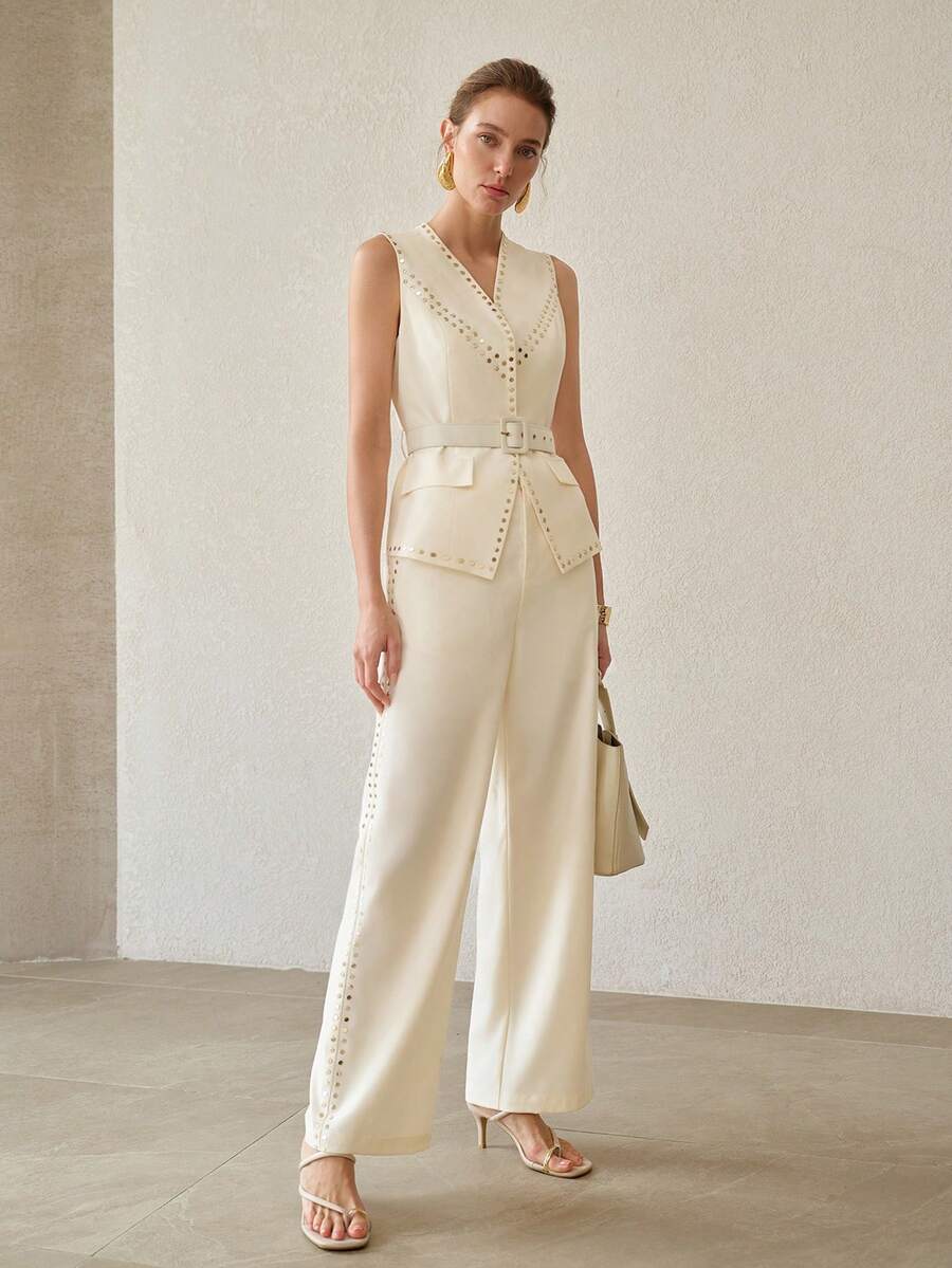 Conjunto feminino elegante com colete acinturado e calça pantalona - Cor Offwhite - Boutique do Encanto