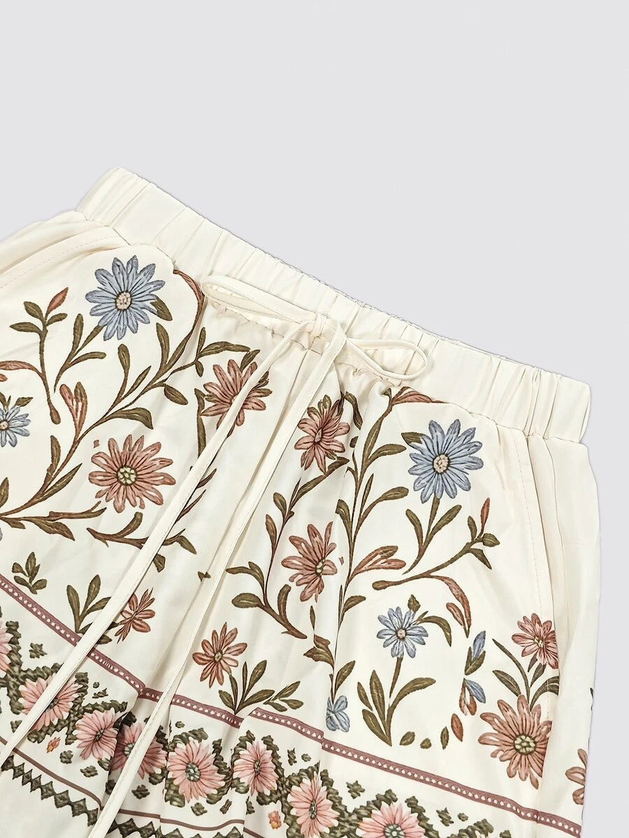 Conjunto feminino floral bege com blusa e shorts – Boutique do Encanto
