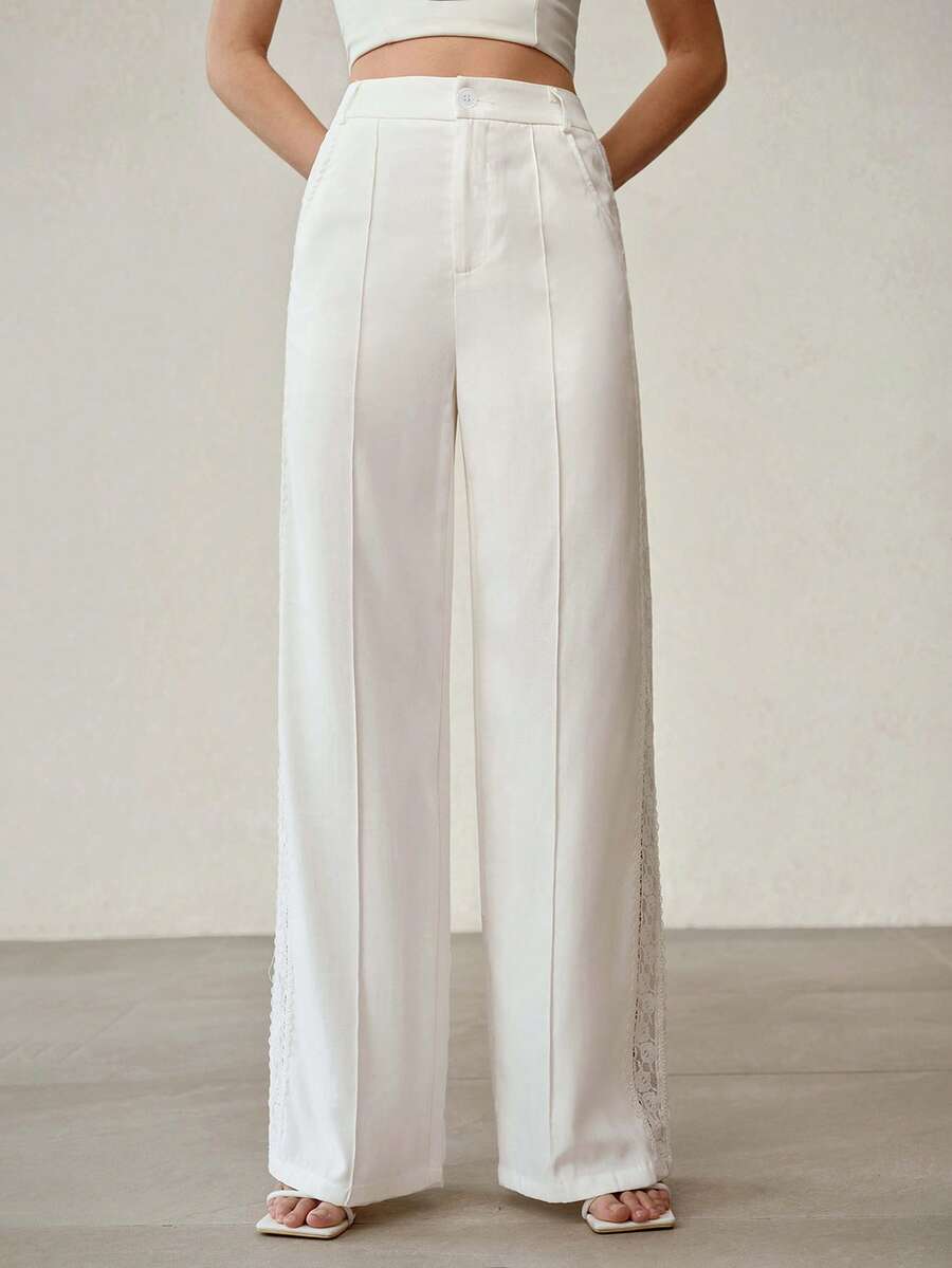 Detalhe do cós e fechamento da calça Off White feminina