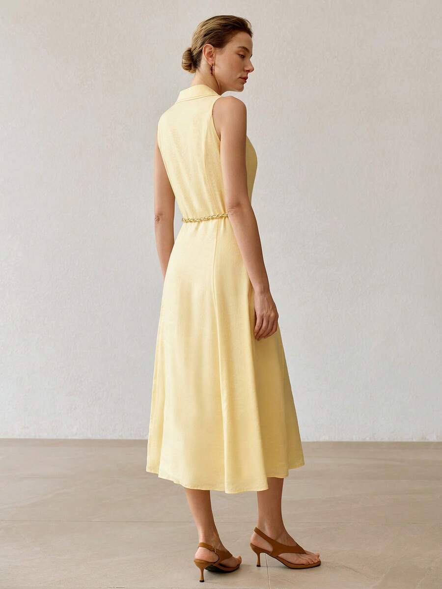 Look feminino casual elegante com vestido midi claro