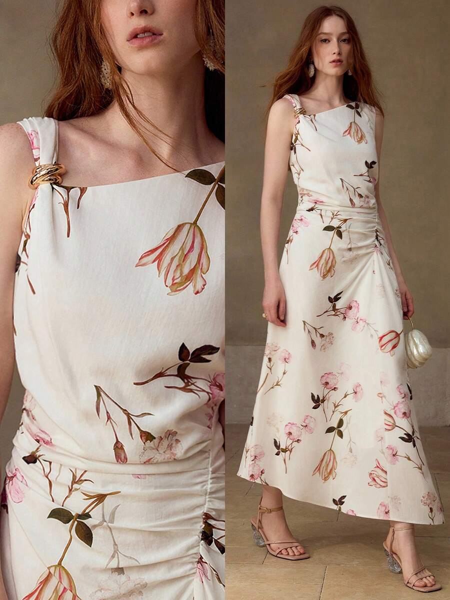Vestido feminino floral com drapeado lateral e saia suavemente ampla.