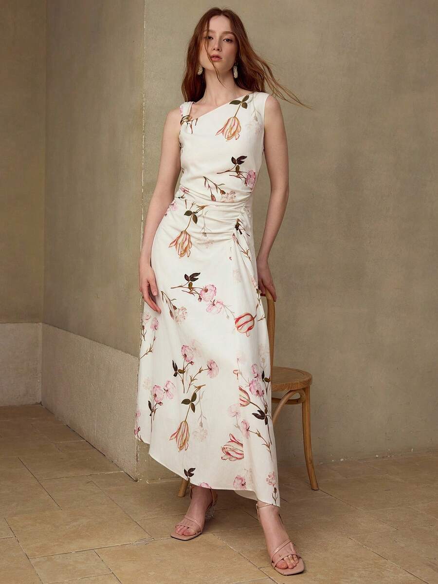 Vestido midi feminino Off White com estampa floral botânica e decote assimétrico.
