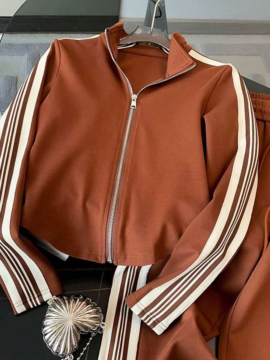 conjunto feminino  casual sofisticado na cor castanho com jaqueta zíper